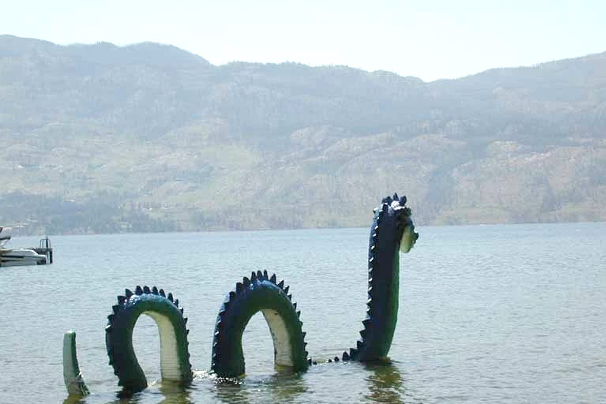 Monster-Ogopogo-Lake